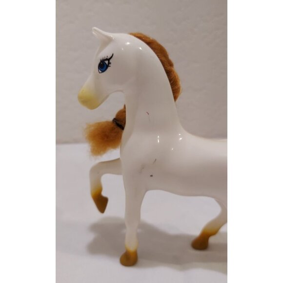 Vintage Marchon? Enchanted Kingdom White Horse Pony Brown Mane Tail Rare - Picture 3 of 5